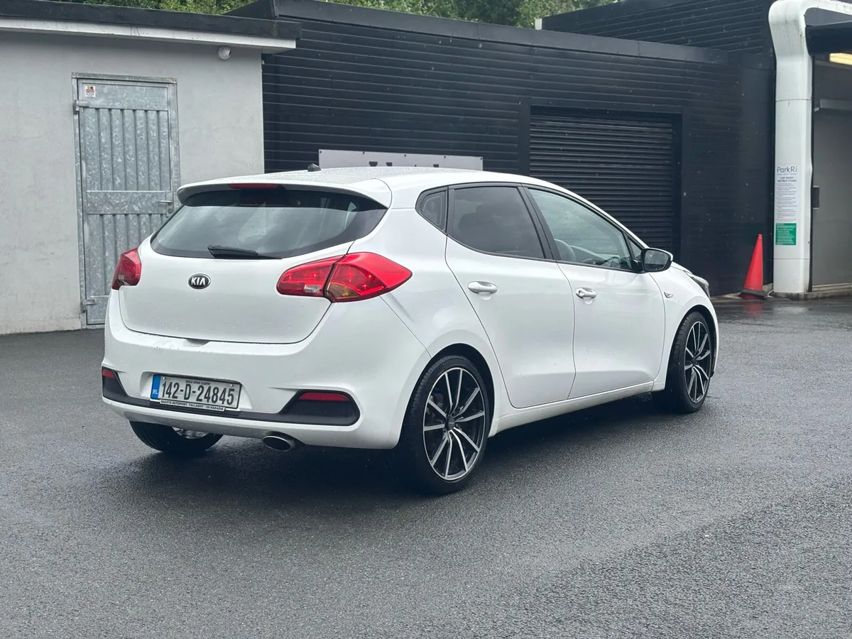 Kia Ceed 1.6D NCT 04/2026 - Image 4