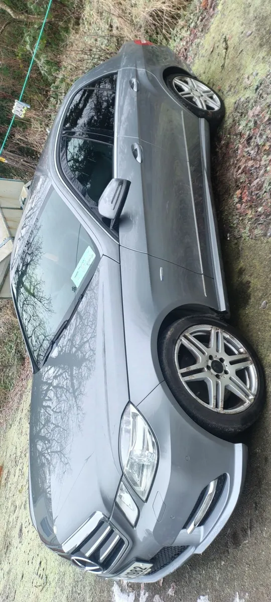 Mercedes-Benz E-Class 2012 - Image 1