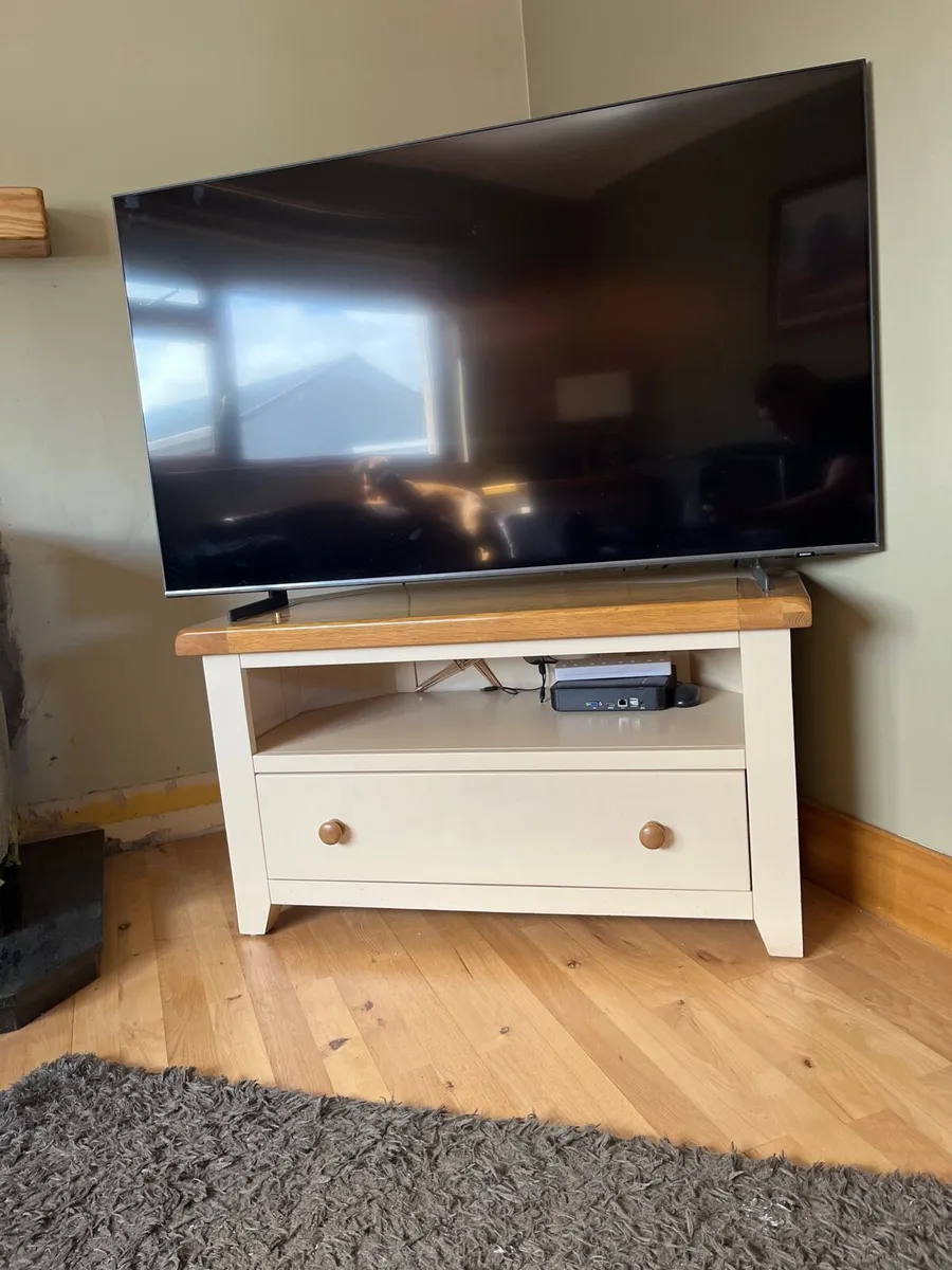 Kitchen & tv unit - Image 2
