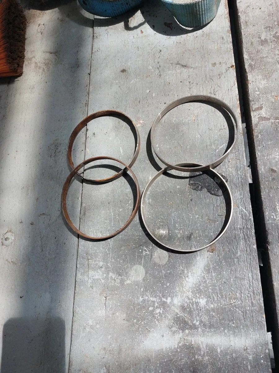 Wheel tyre set 16x8  285 75 16 - Image 4