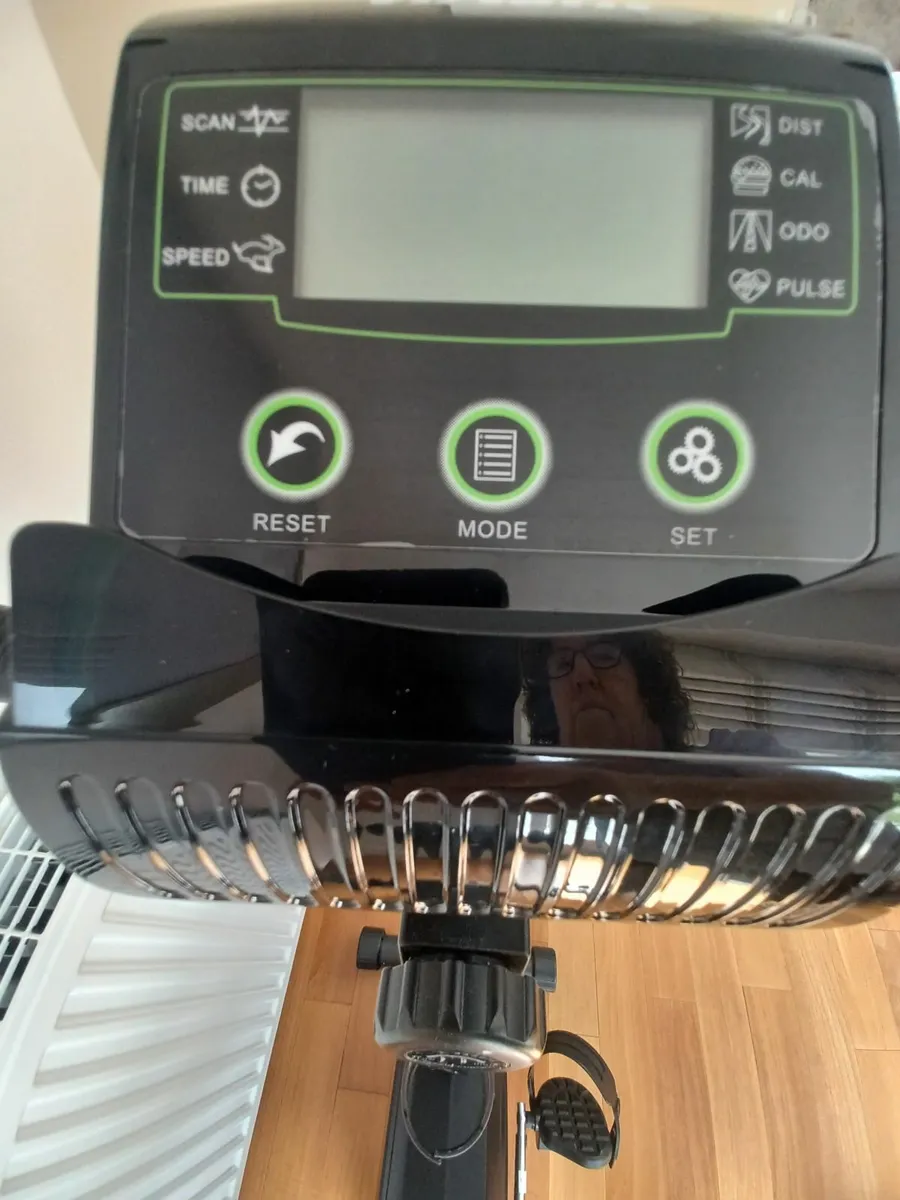 Exercise bike - Image 4