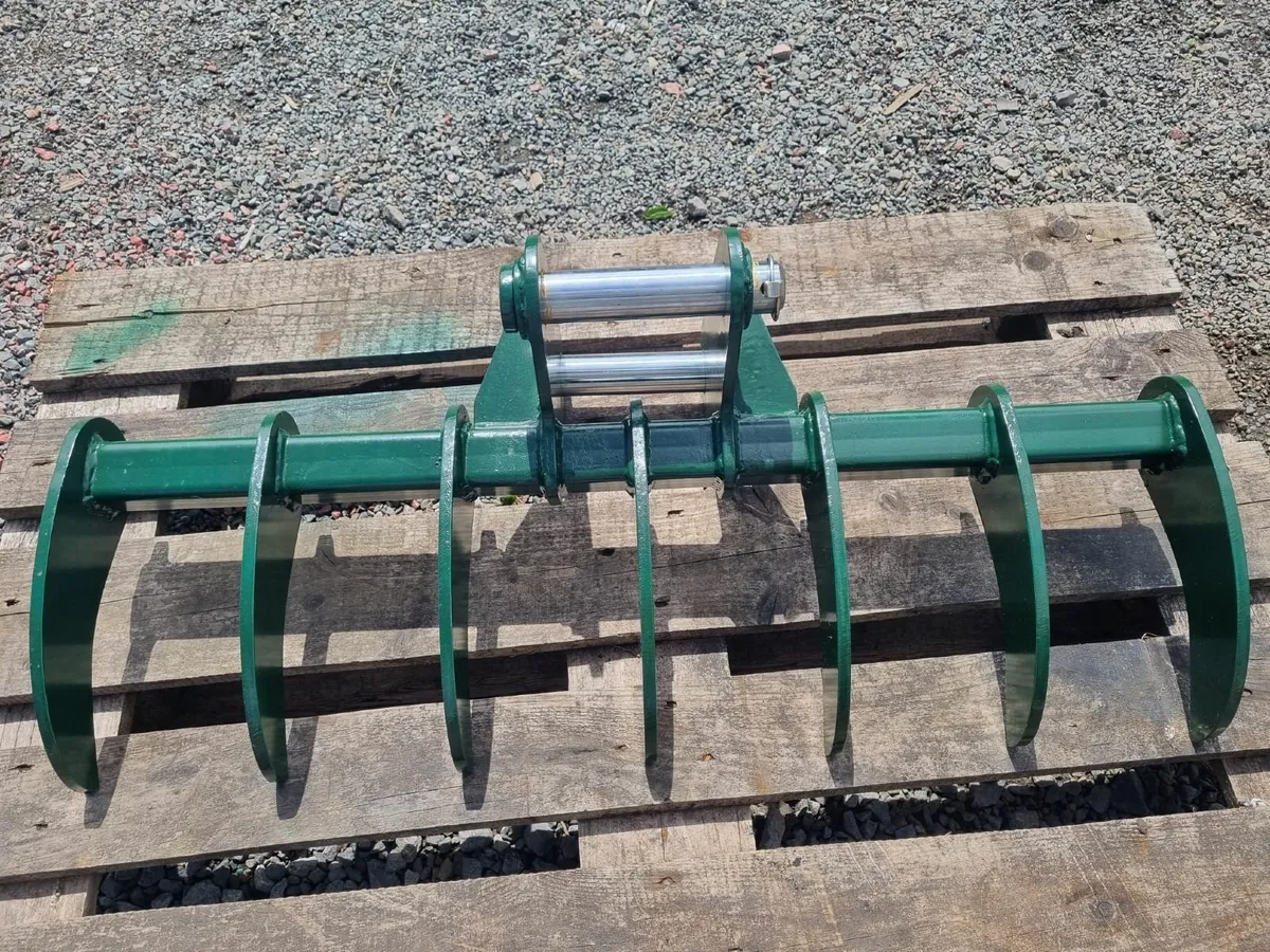 Land Racks / Digger Racks (900mm) - Image 2