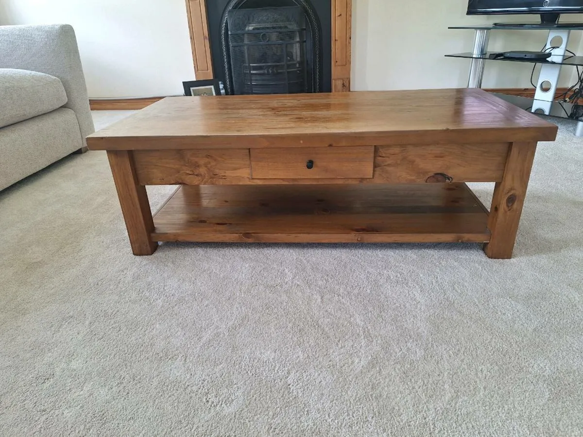 Coffee & Lamp tables - Image 1
