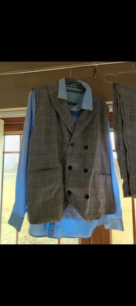 Men's suit 3 piece suit - Image 1