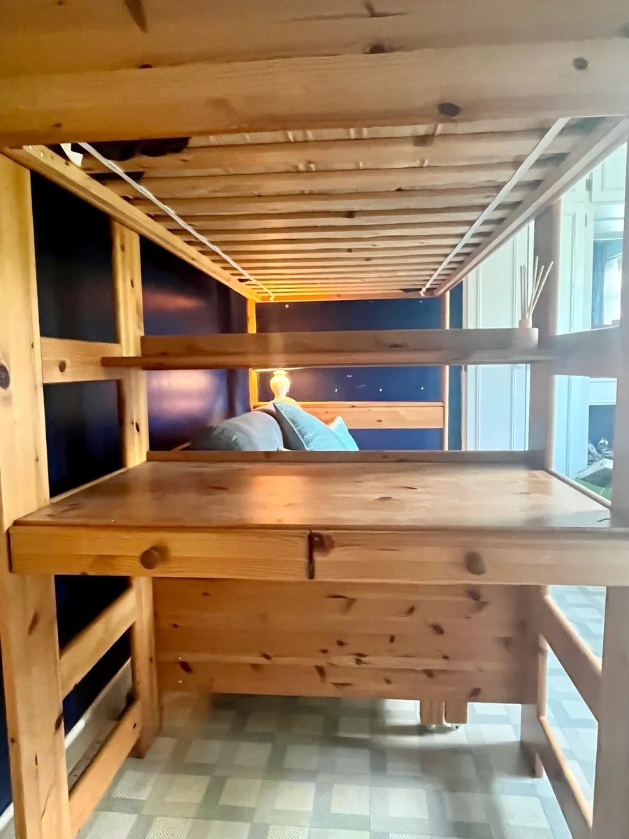 Highsleeper Bunk Bed with Double Pull Out Bed - Image 4