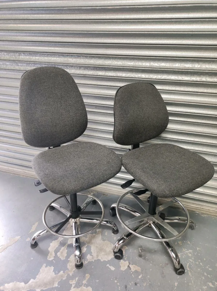OMS Italy - Ergonomic High spec chairs *delivery - Image 1