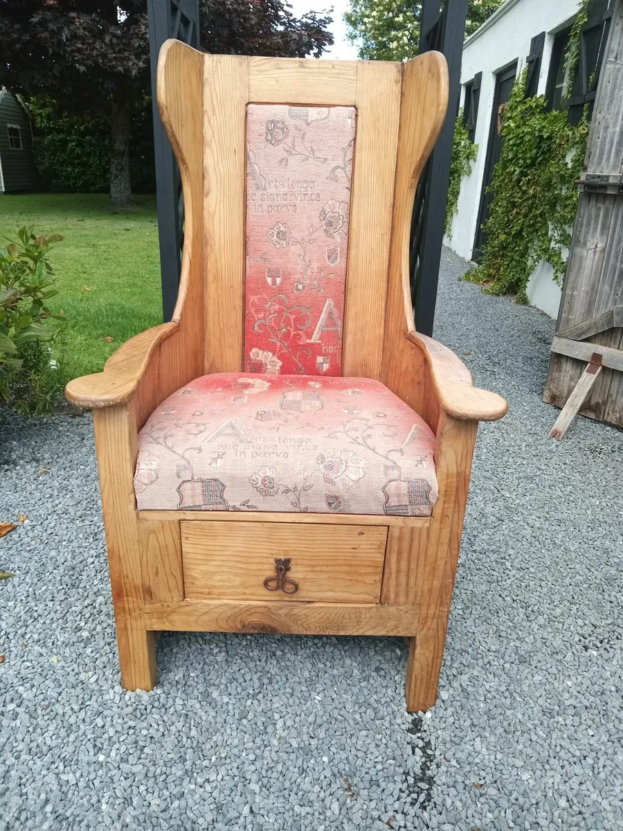 Mexican pine chair - Image 1