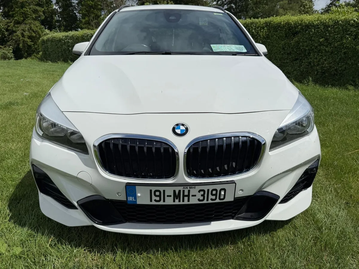 191 BMW M Sport Gran Tourer 7 Seats - Image 2
