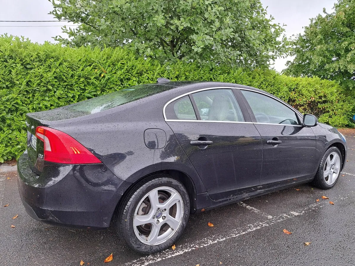 Volvo S60 automatic - Image 4