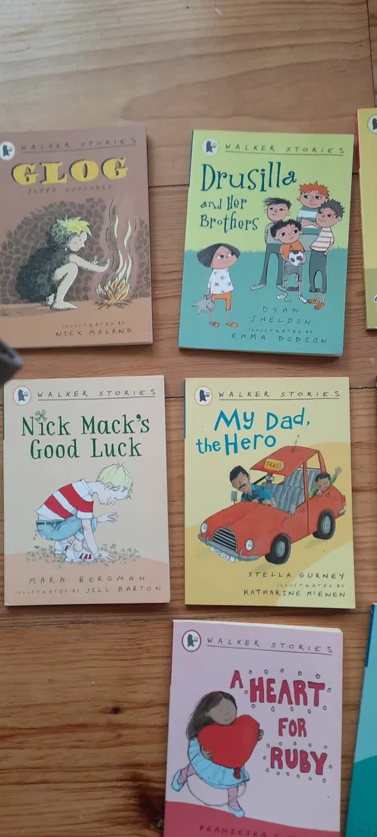 11 kids books- walker stories- up to 9 yrs - Image 1