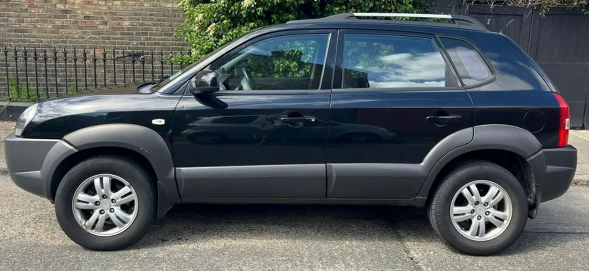 Hyundai Tucson 2006 - Image 1