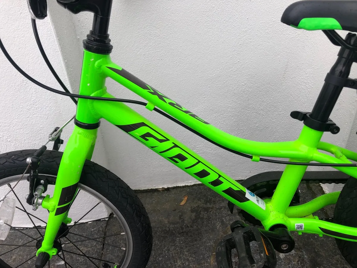Child’s bicycle - Image 2