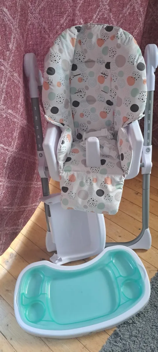 Baby feeding Highchair - Image 1