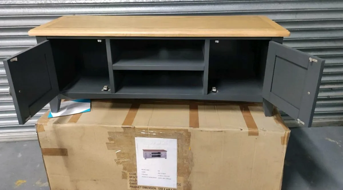 Brand new oak tv units *free delivery - Image 3