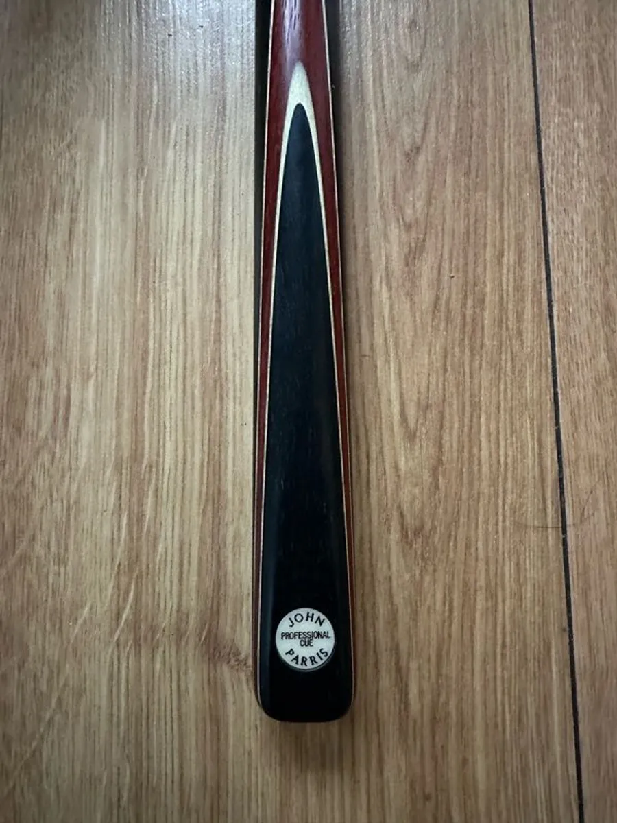 John Parris snooker cue with case and extensions - Image 1