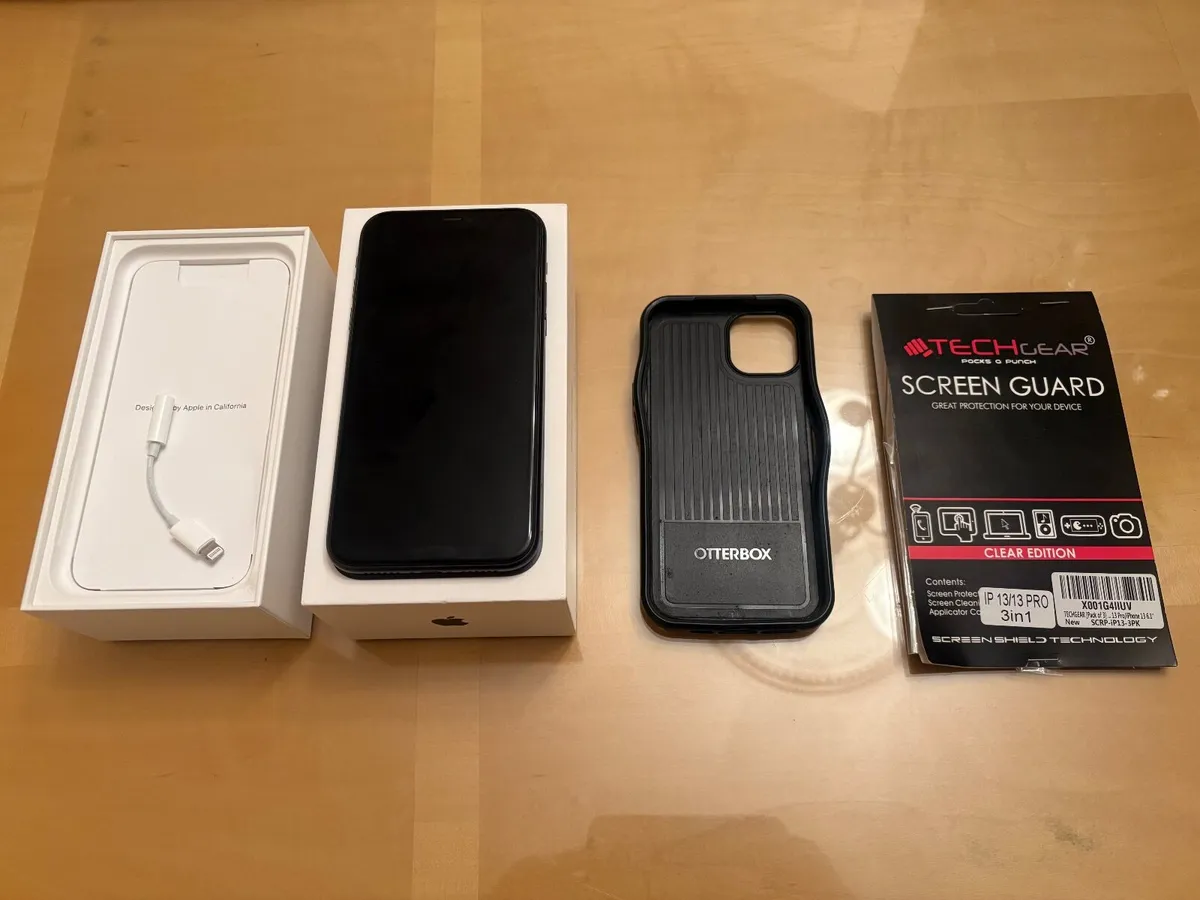 I-Phone 11 - 64GB - Image 2