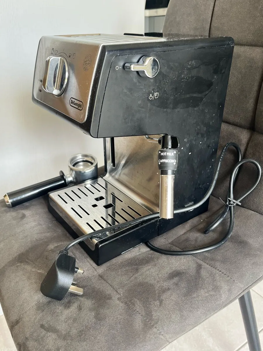 Delonghi coffee machine - Image 3