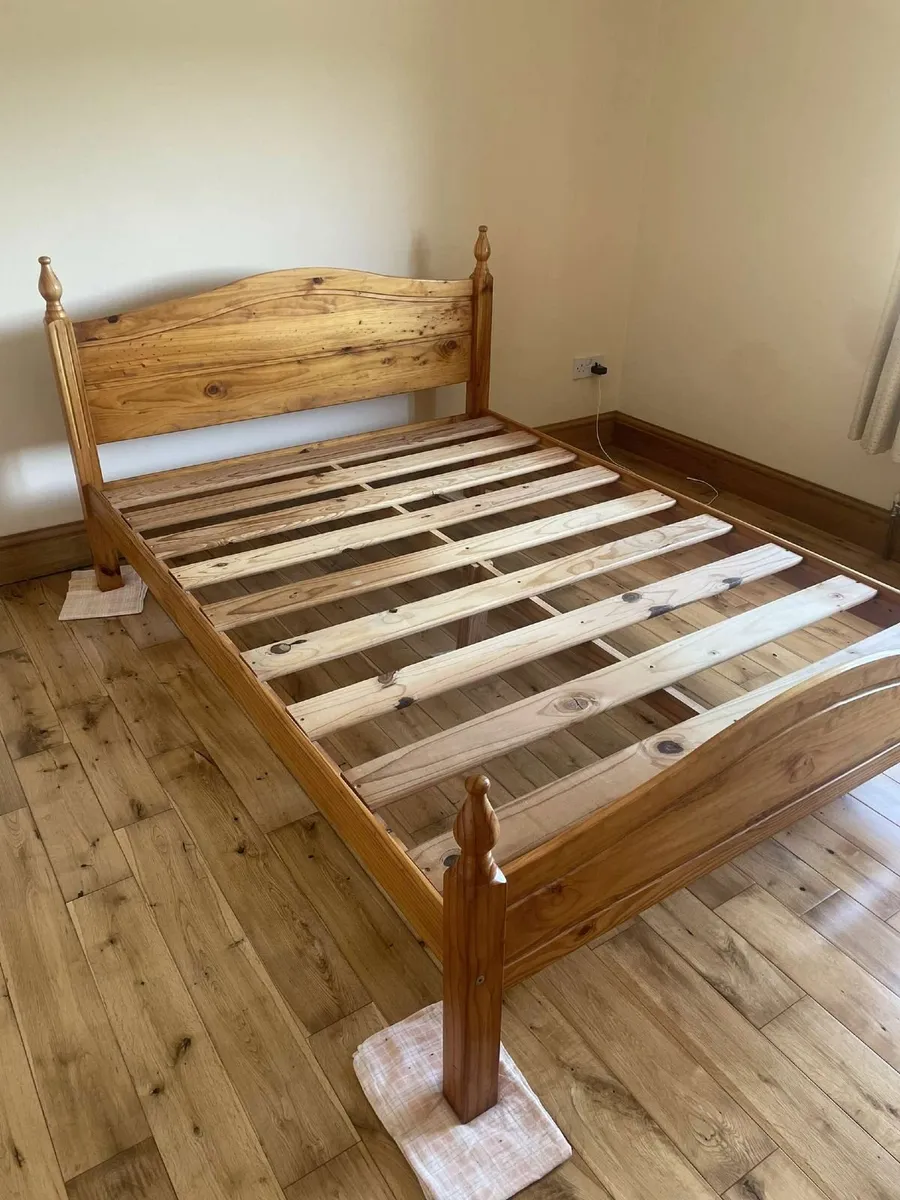 Double bed frame (4,6ft ) - Image 2