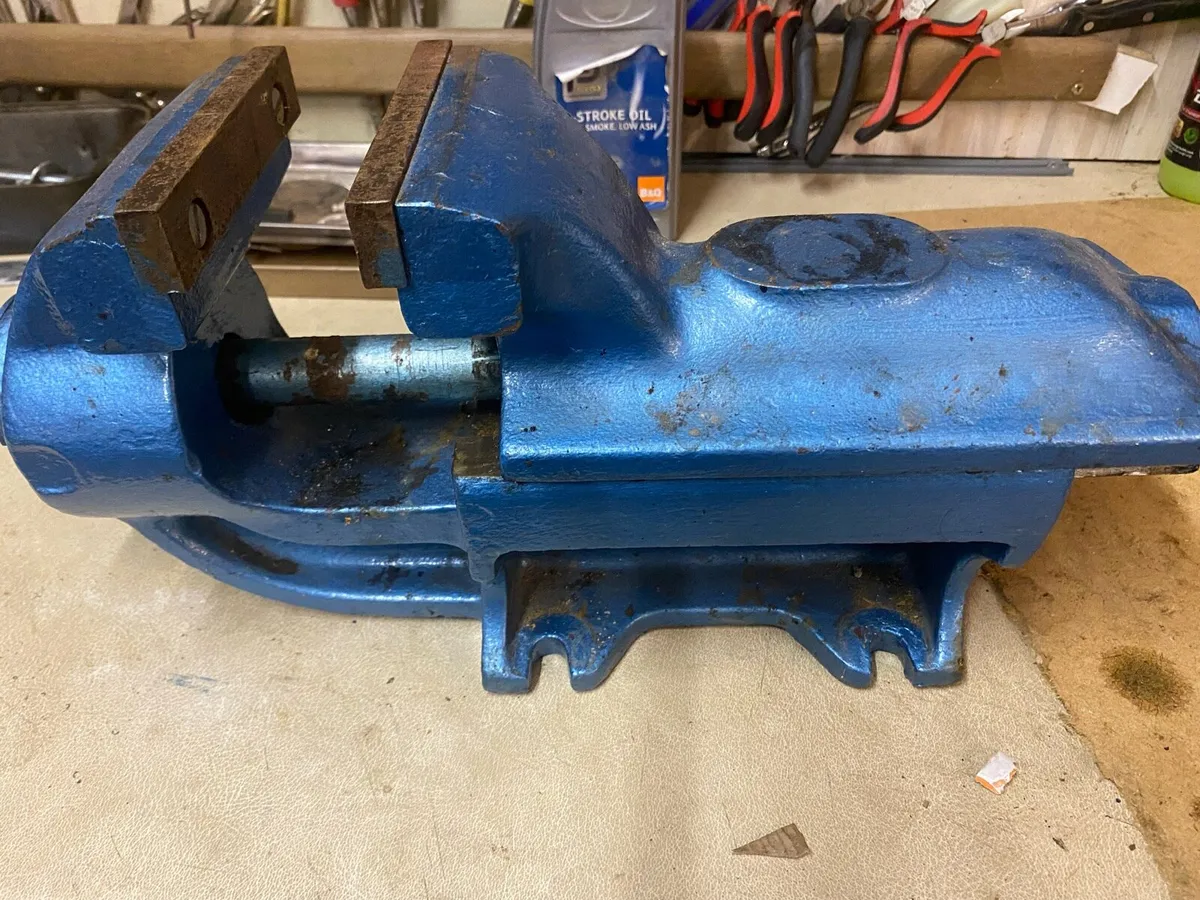 Heavy duty bench parllel vice ( german made) - Image 2