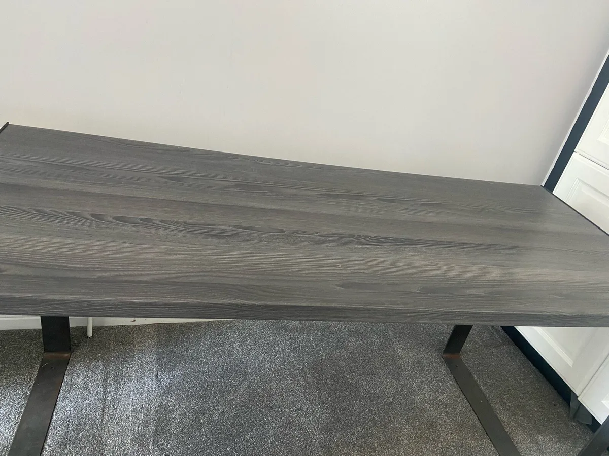 Computer desk - Image 3