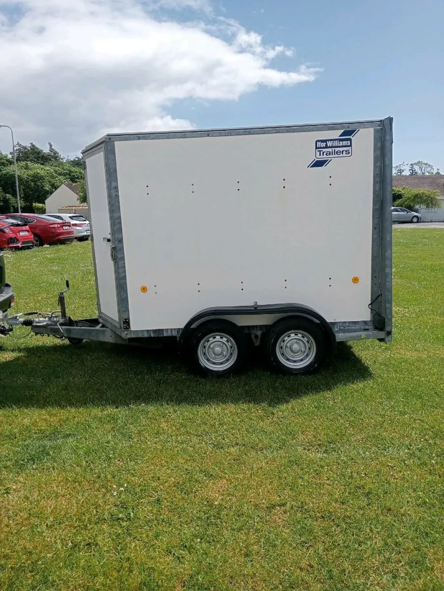 **** bargain *** bargain **** - Image 1