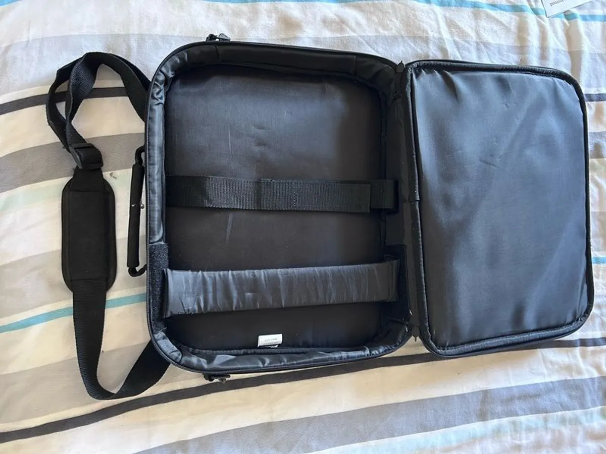 Lenovo ThinkPad Laptop - Image 4