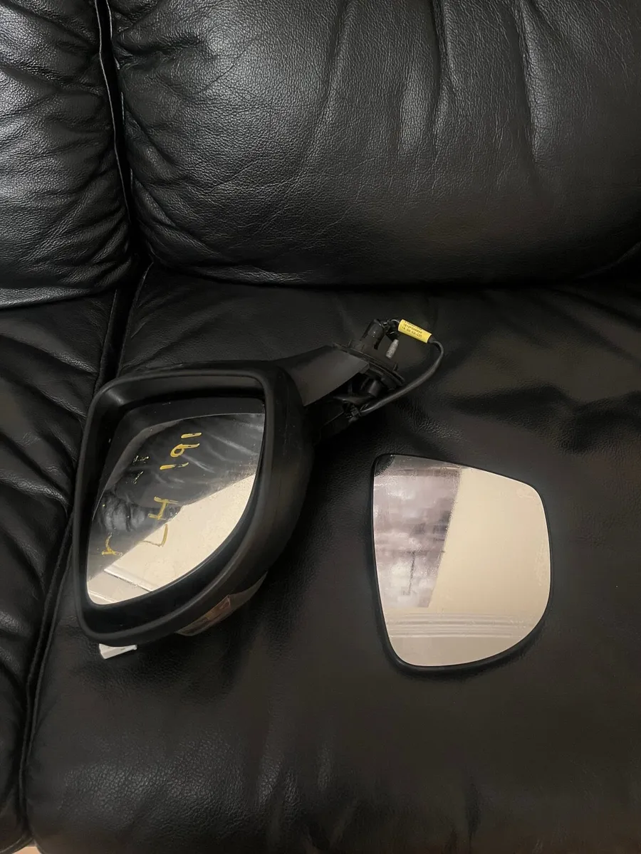 Nissan Micra (Left Wing Mirror)