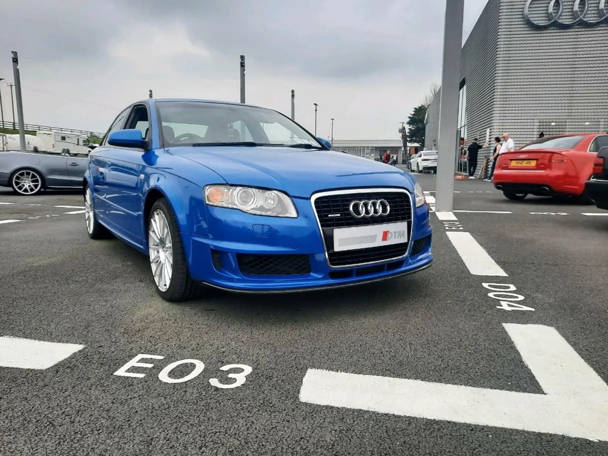 Audi A4 DTM quattro - Image 1