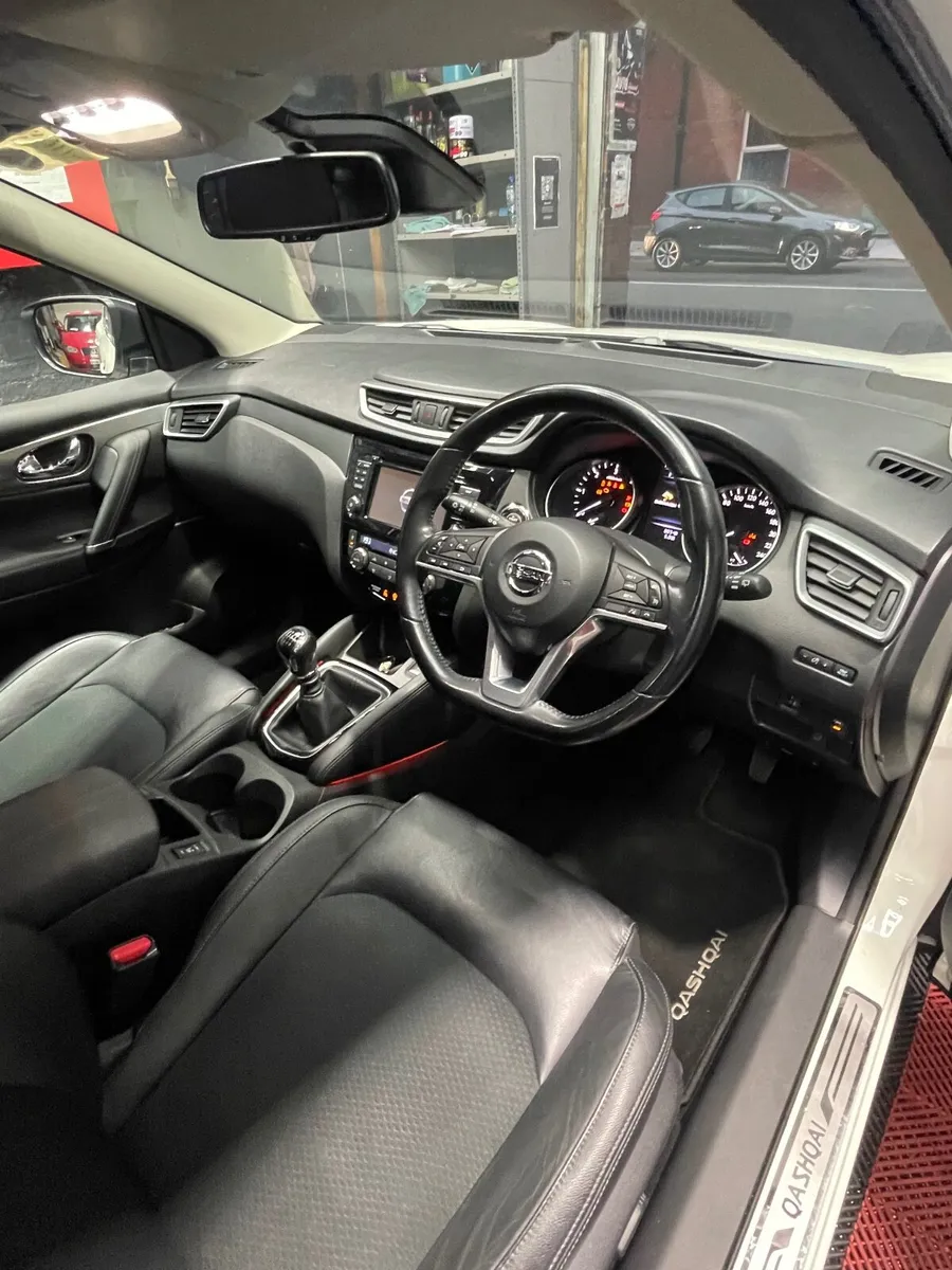 Nissan Qashqai 2018 1.5 dCi SV Premium Low KM - Image 4