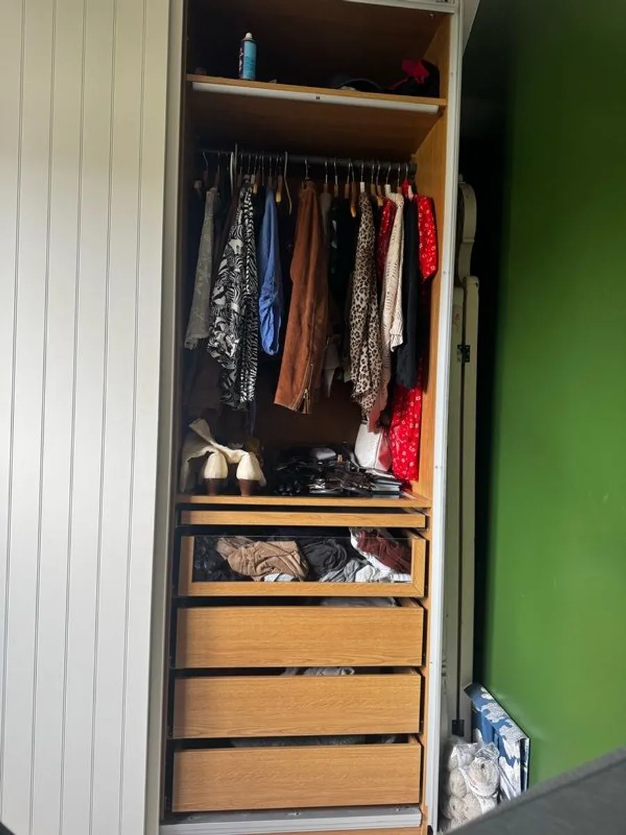 wardrobe - Image 2