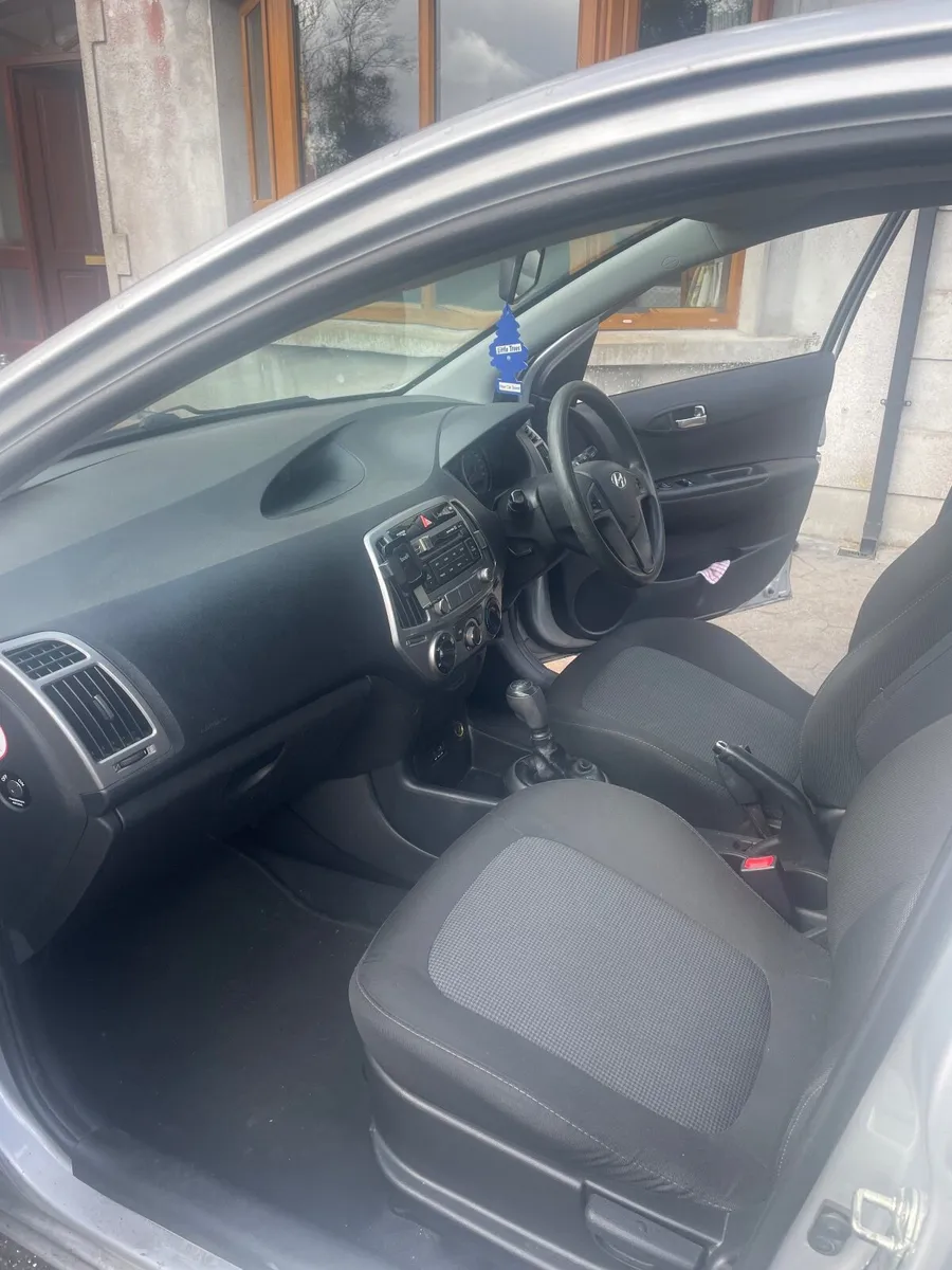 Hyundai i20 2014 - Image 4
