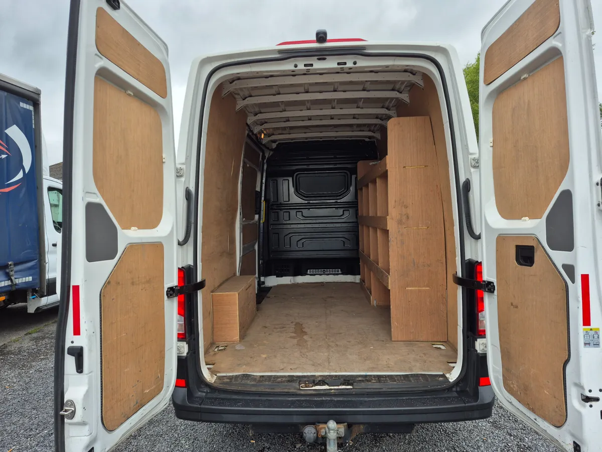 VW CRAFTER MWB IMMACULATE INCLUDES VAT - Image 4