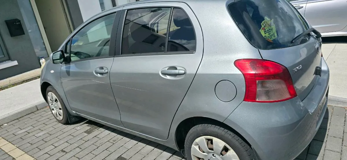 Toyota yaris - Image 4