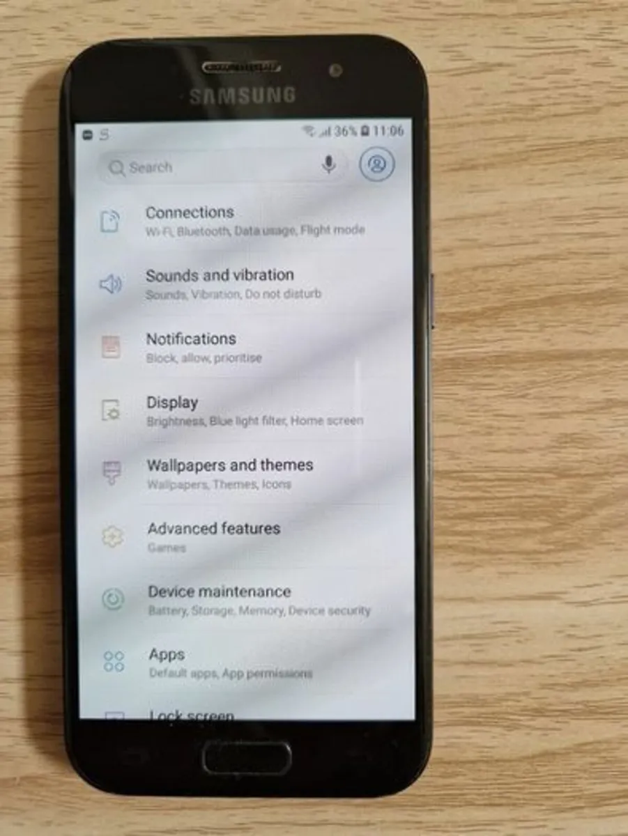 Samsung Galaxy A3 (2017) 2GB RAM, 16GB Storage - Image 3