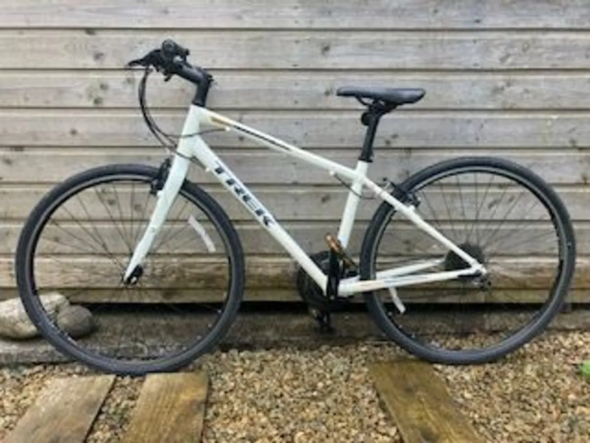 Bicycle Trek FX3 - Image 1