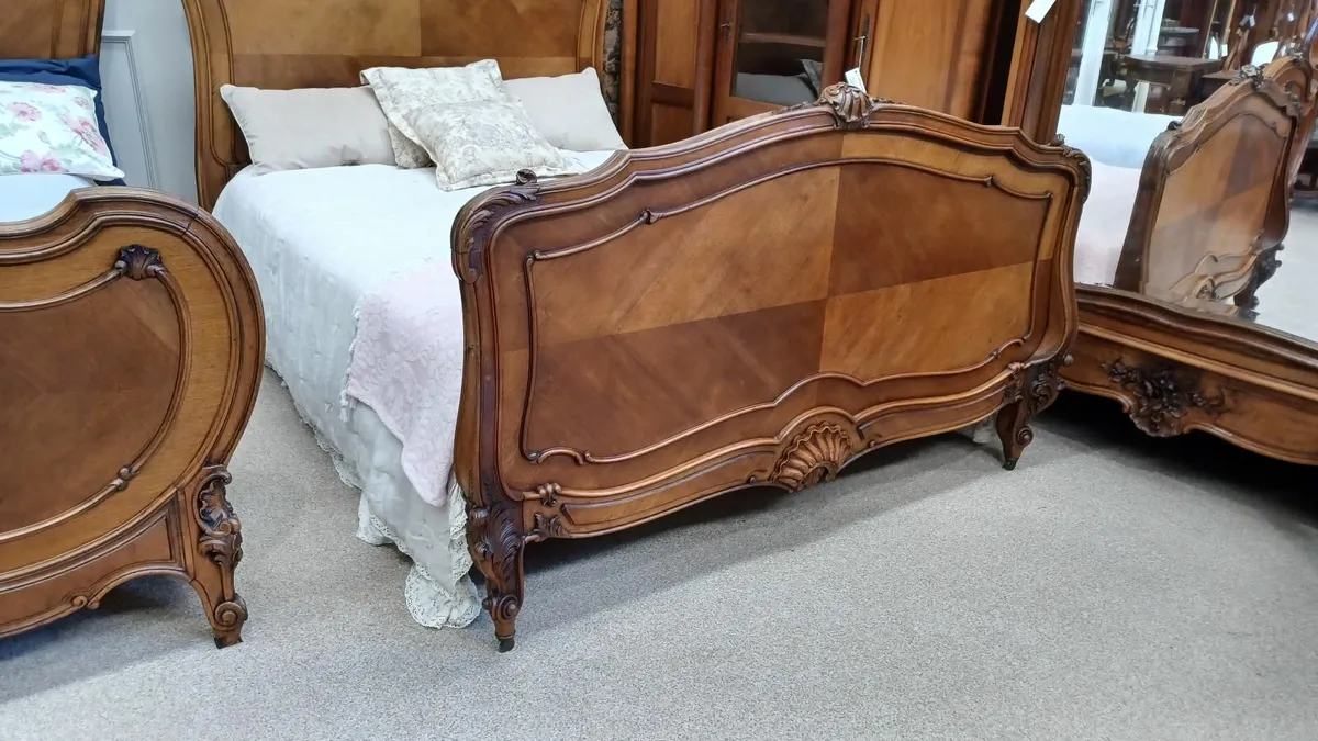Signature king size bed Louis XV - Image 2