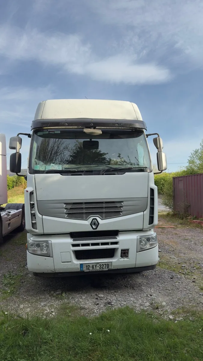 Renault Premium x2 - Image 2