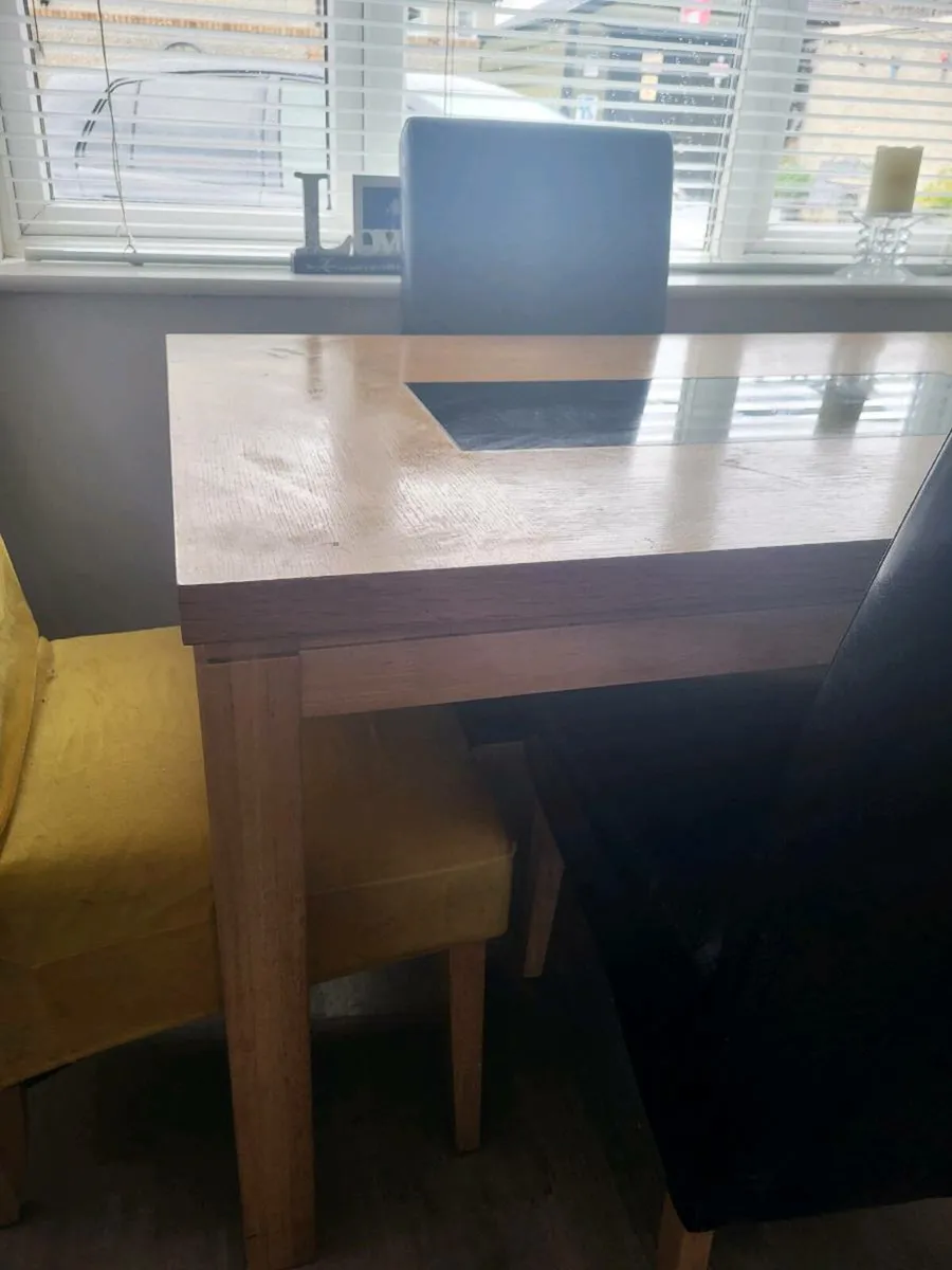 Dining table and chairs - Image 3