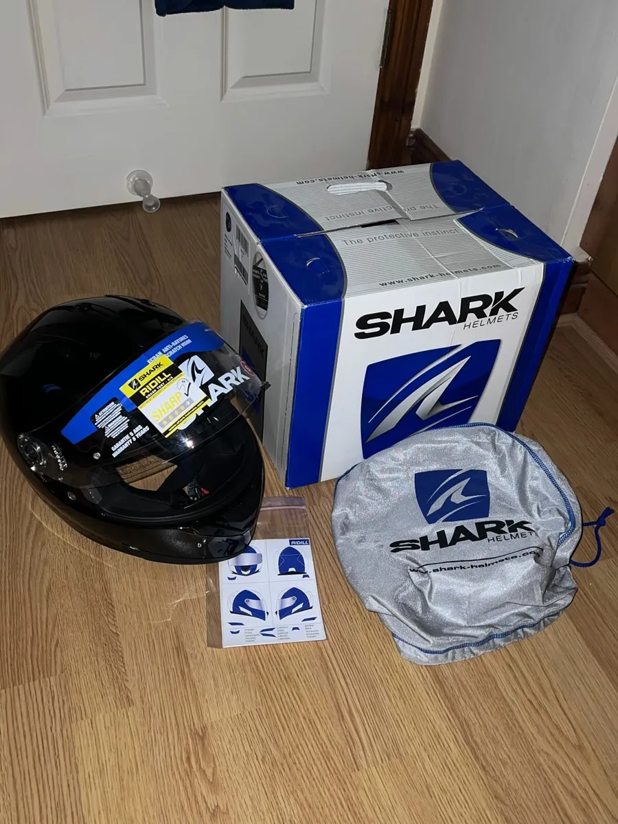 Shark Ridill Motorcycle Helmet New - Image 1