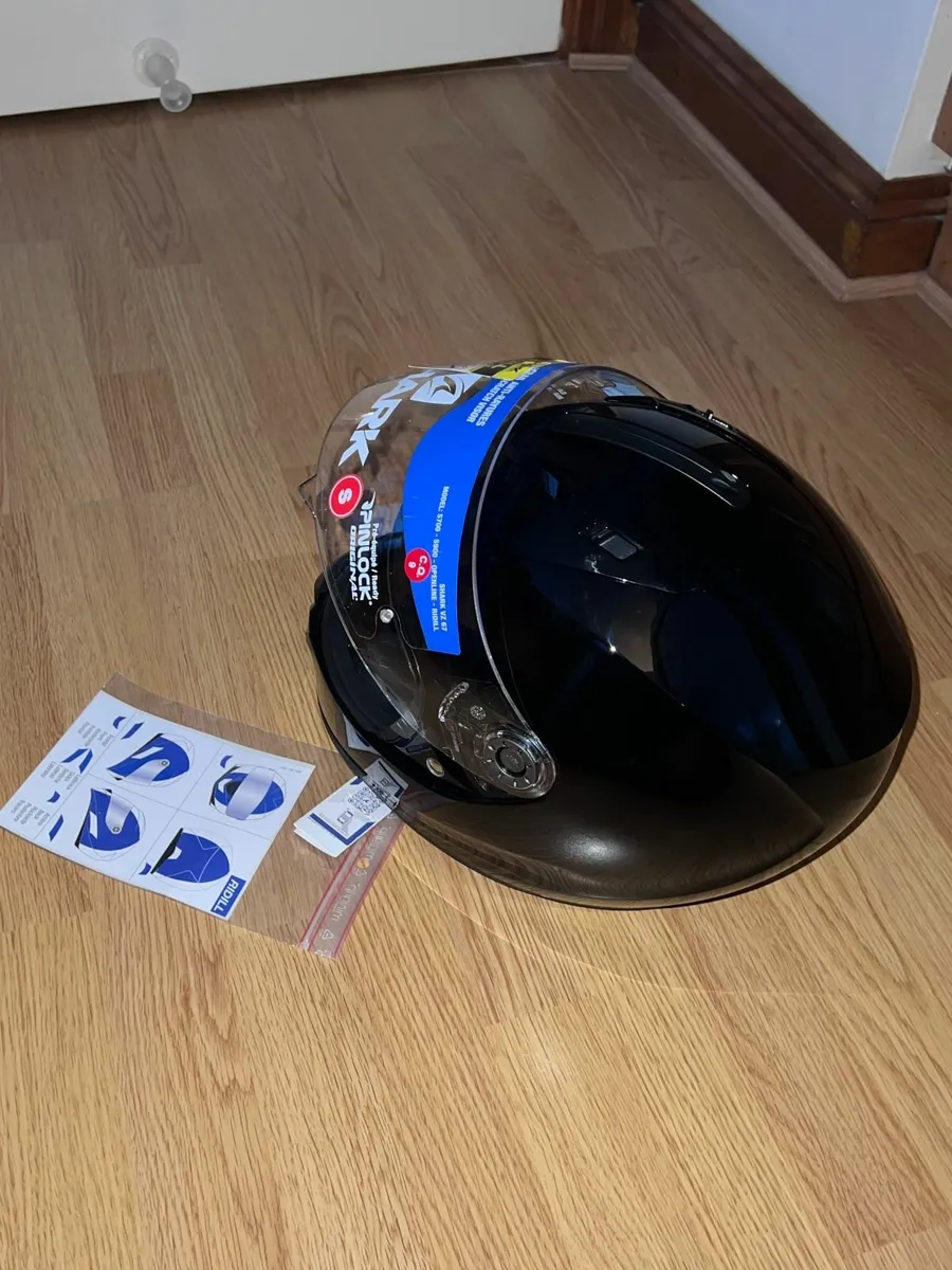 Shark Ridill Motorcycle Helmet New - Image 4