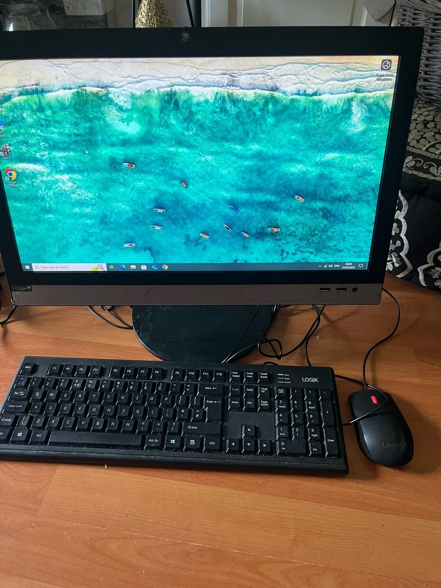 Lenovo computer - Image 1