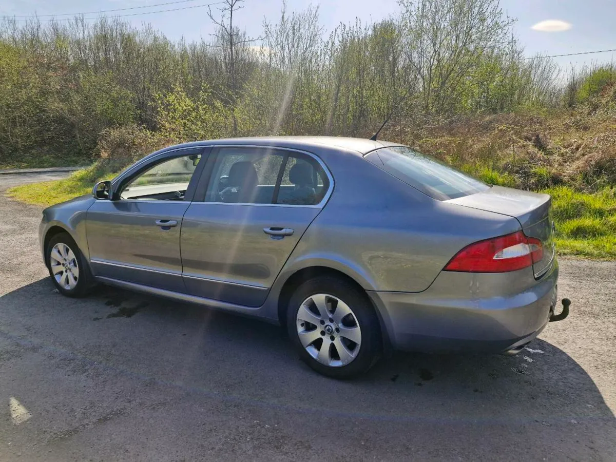 Skoda superb - Image 4