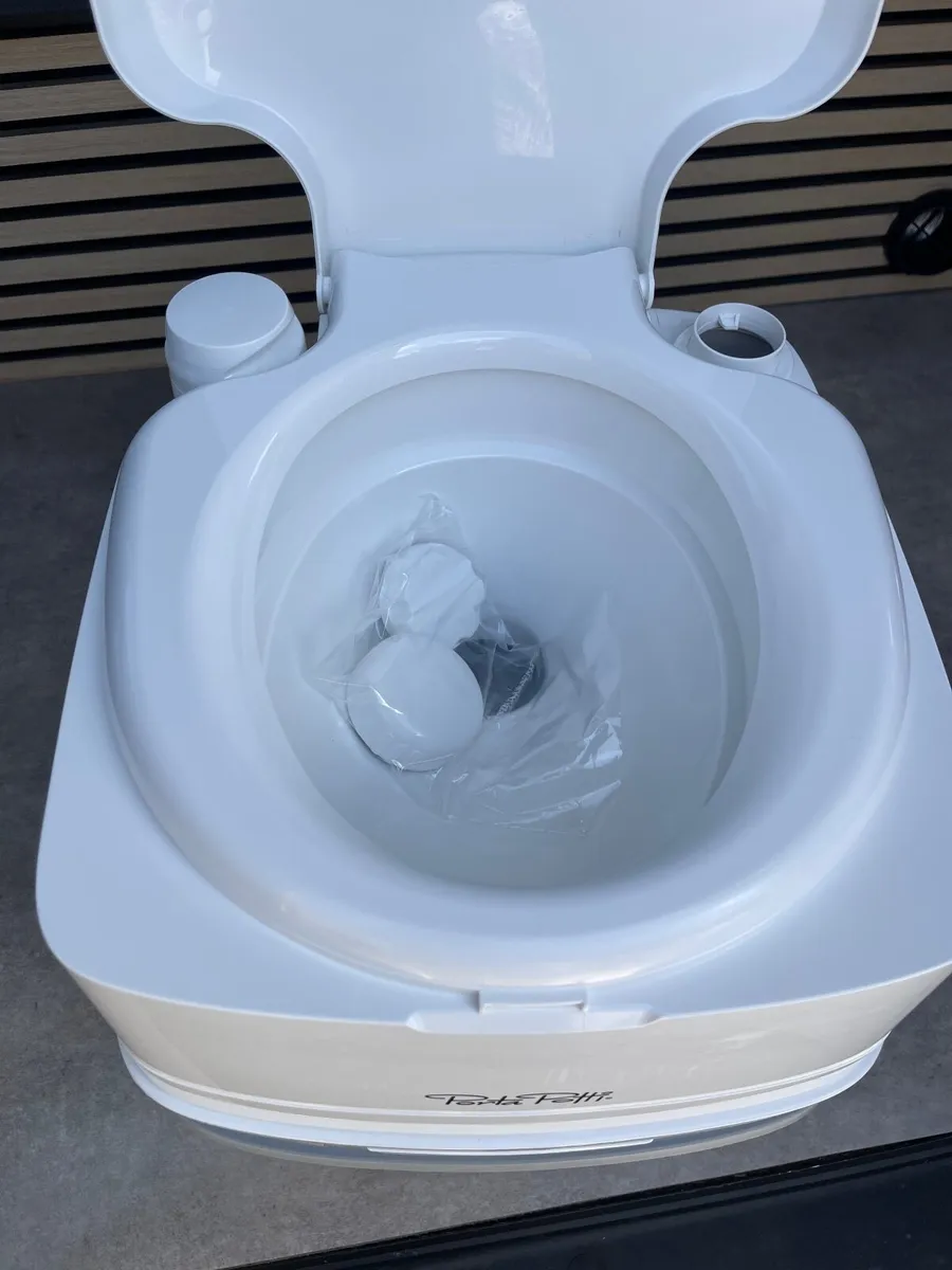 VW Crafter 2019  Wheels  and Tyres - Image 3