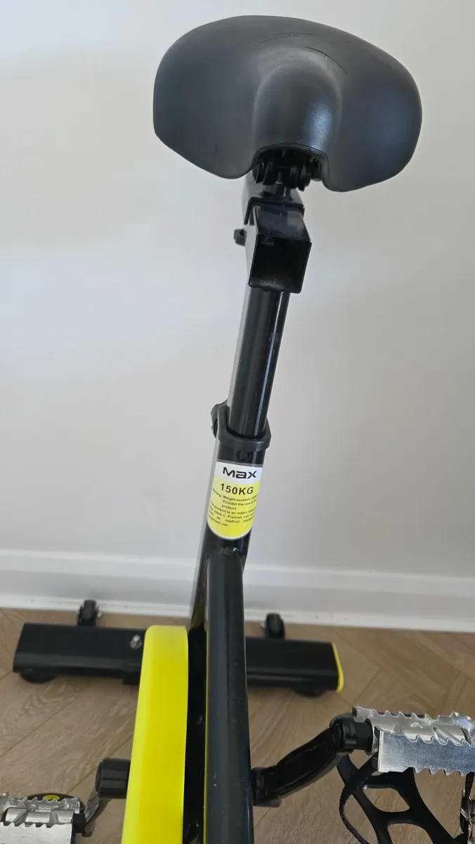Exercise bike - Image 2