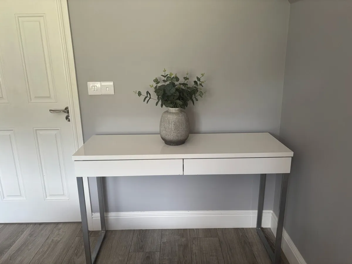 Desk / console - Image 1