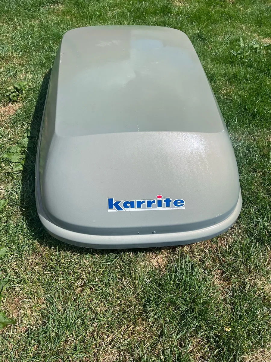 Roof box - Image 1