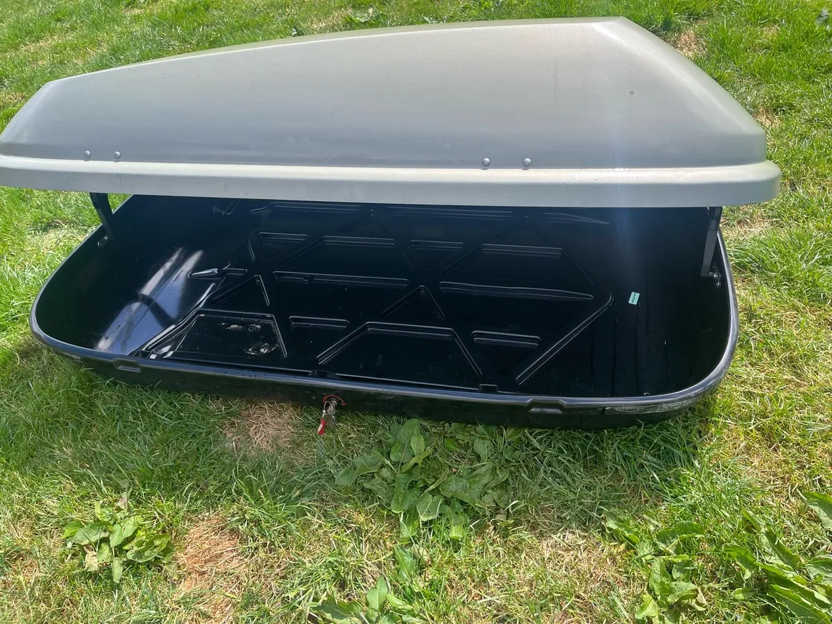 Roof box - Image 4