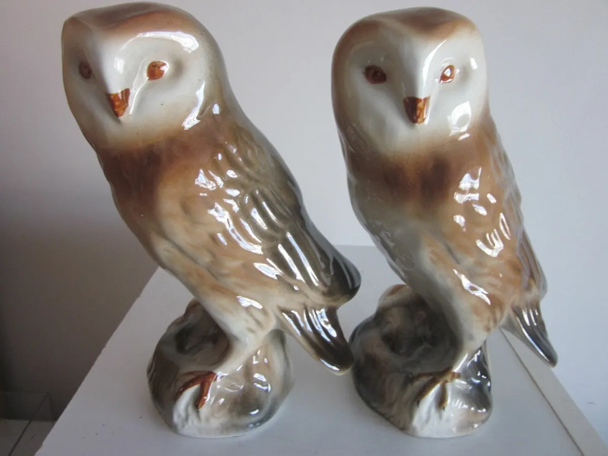 Pair of Vintage Porcelain Owls - Image 4