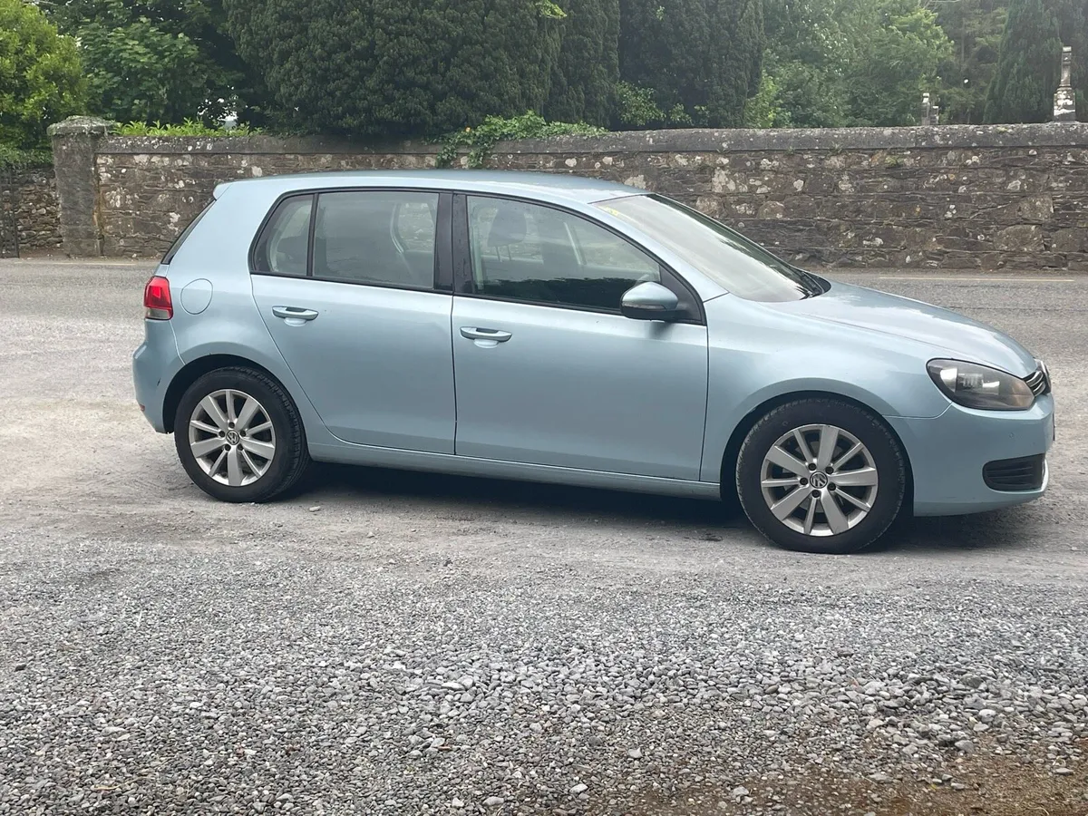 Volkswagen Golf 2.0 Diesel - Image 1