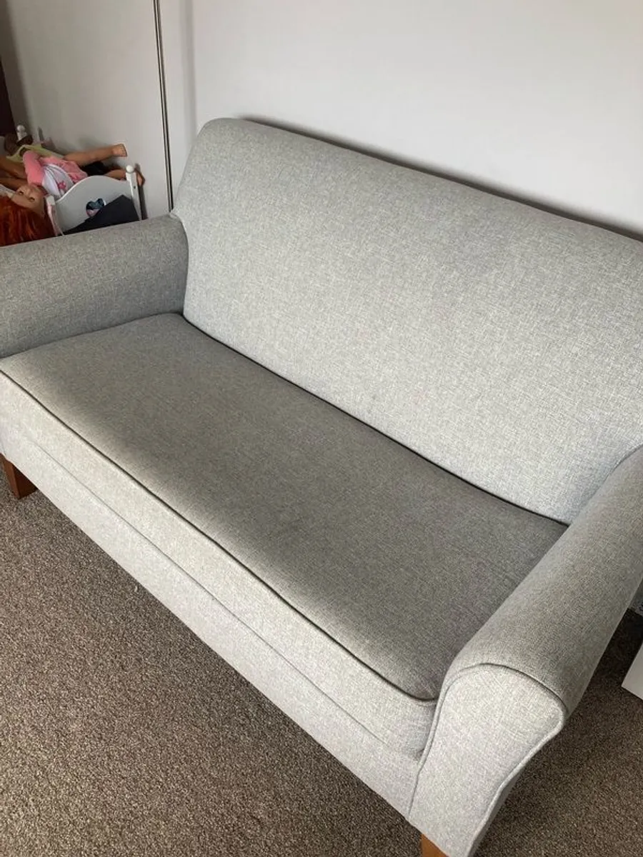 Couch - Image 2